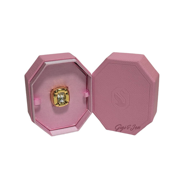 Swarovski Dulcis Cocktail Ring Size 58/ 8 Color gold New - Picture 1 of 10